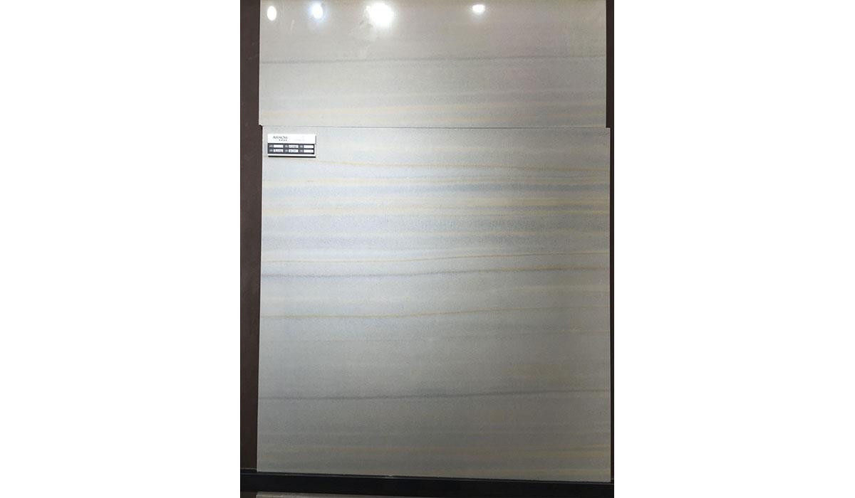 瓷質(zhì)飾釉磚