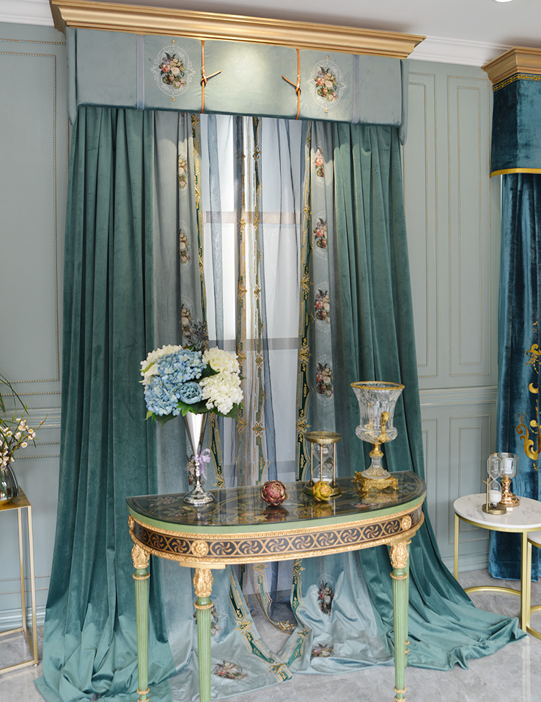 奢華風(fēng)窗簾